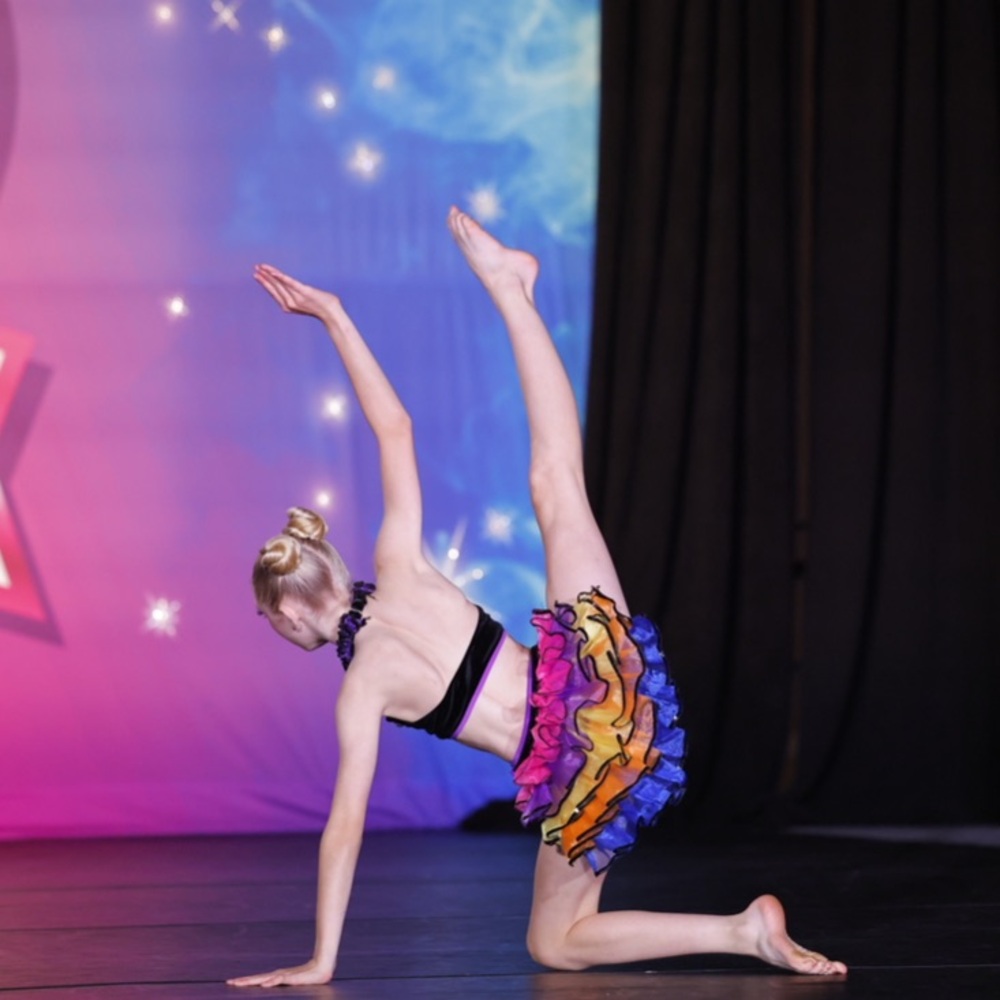 Glamour Costumes 2 piece solo costume crop top and matching brief/skirt size LC - Picture 10 of 10